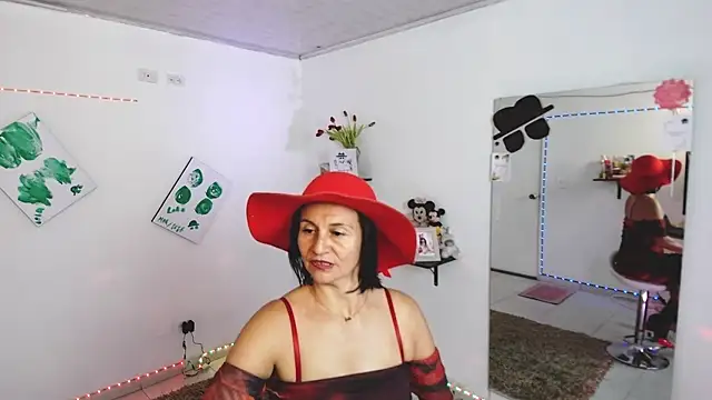 Snapshot of lollita_23_ chatting on 24, 9, 2025 lollita 23  online show from 24, 9, 2025