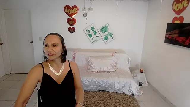 lollita 23  online show from 30, 4, 2026