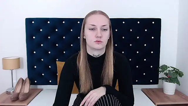 Snapshot of AlexaTease chatting on 16, 12, 2024 AlexaTease online show from 16, 12, 2024