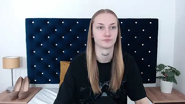 Snapshot of AlexaTease chatting on 27, 12, 2024 AlexaTease online show from 27, 12, 2024