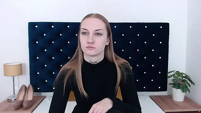 Snapshot of AlexaTease chatting on 24, 1, 2025 AlexaTease online show from 24, 1, 2025