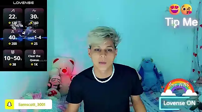 Snapshot of Liamscott_ chatting on 3, 12, 2024 Liamscott online show from 3, 12, 2024