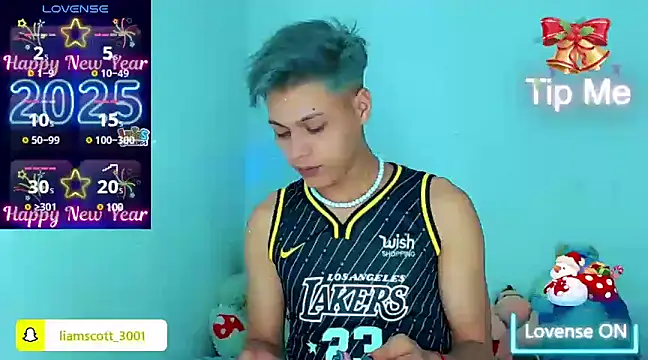 Snapshot of Liamscott_ chatting on 5, 1, 2025 Liamscott online show from 5, 1, 2025