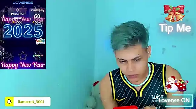 Snapshot of Liamscott_ chatting on 6, 1, 2025 Liamscott online show from 6, 1, 2025