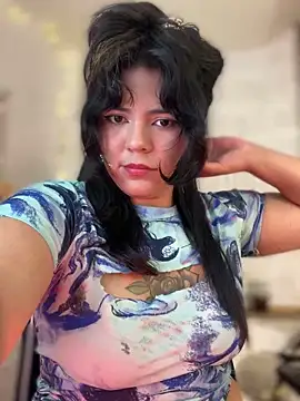 JulianaCastillo online show from 8, 1, 2025