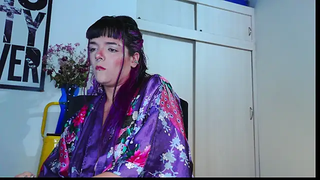 purple em69 online show from 22, 5, 2026