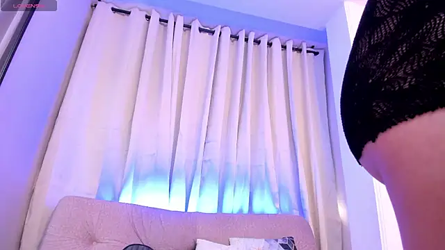 sarah cruzz  online show from 16, 5, 2026