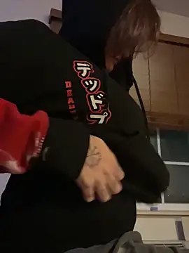 renegade vyxxen online show from 8, 1, 2025