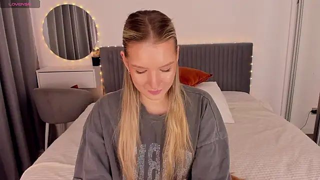 CassieRayss online show from 19, 5, 2026