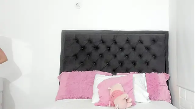 sara evans02 online show from 7, 3, 2025