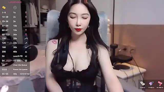 Snapshot of vyizh- chatting on 27, 12, 2024 vyizh- online show from 27, 12, 2024