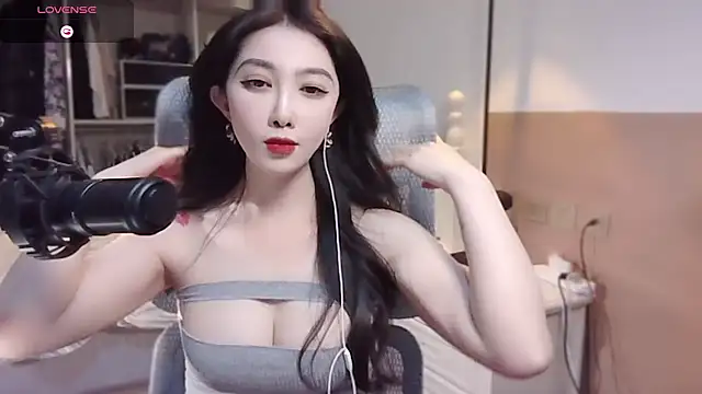 Snapshot of vyizh- chatting on 20, 2, 2025 vyizh- online show from 20, 2, 2025