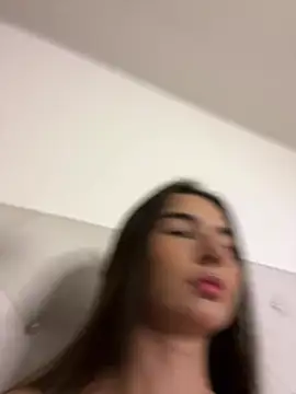 Coralinee 01 online show from 19, 4, 2026