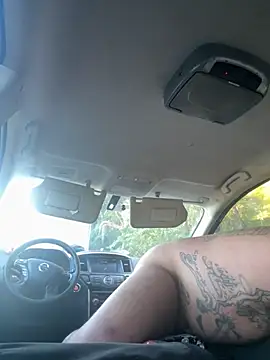 Snapshot of Your_Going2Luv_Me chatting on 4, 10, 2025 Your Going2Luv Me online show from 4, 10, 2025