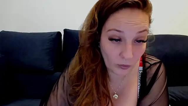 Snapshot of VanessaSquirtt chatting on 24, 12, 2024 VanessaSquirtt online show from 24, 12, 2024