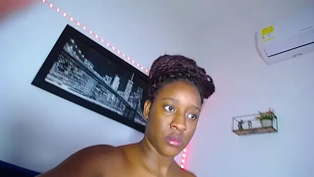 Snapshot of pleassing_ebonny chatting on 31, 1, 2025 pleassing ebonny online show from 31, 1, 2025