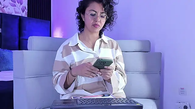 Amareto  online show from 26, 12, 2024