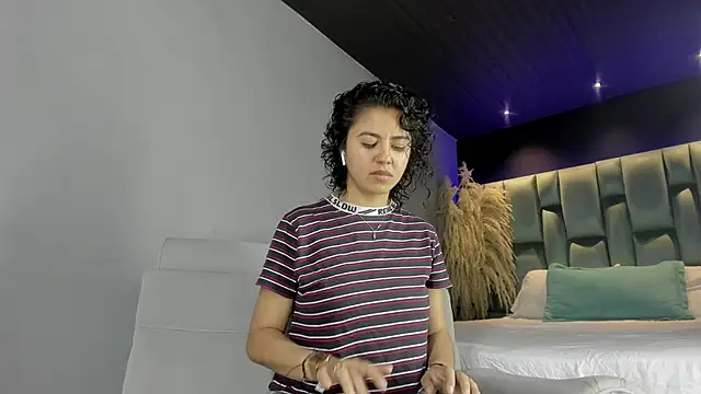 Amareto  online show from 25, 1, 2025