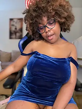 Snapshot of SSEXYBUBBLEBUTT101 chatting on 24, 12, 2024 SSEXYBUBBLEBUTT101 online show from 24, 12, 2024