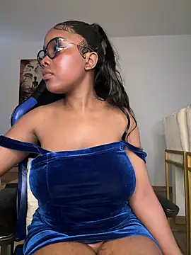 Snapshot of SSEXYBUBBLEBUTT101 chatting on 25, 12, 2024 SSEXYBUBBLEBUTT101 online show from 25, 12, 2024
