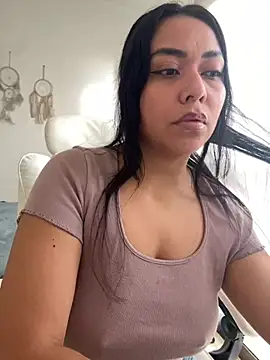 PetitLumiere online show from 5, 2, 2025