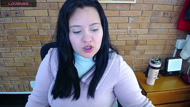 dannarossy  online show from 26, 2, 2025