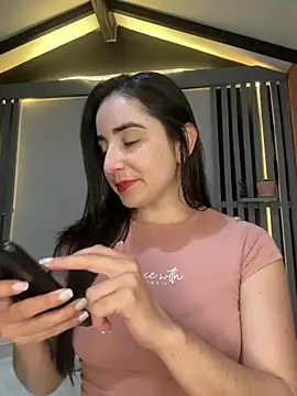 Snapshot of Victoria-And1 chatting on 1, 2, 2025 Victoria-And1 online show from 1, 2, 2025