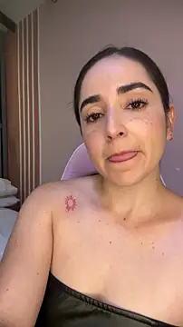 Victoria-And1 online show from 22, 11, 2025