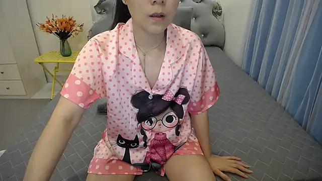 Lavender Sweet online show from 10, 9, 2025