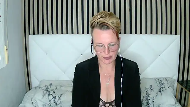 Snapshot of xxNoeliaxx chatting on 12, 1, 2025 xxNoeliaxx online show from 12, 1, 2025