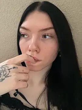 Lisaaa Alisa online show from 2, 2, 2025