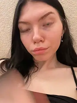 Lisaaa Alisa online show from 4, 2, 2025