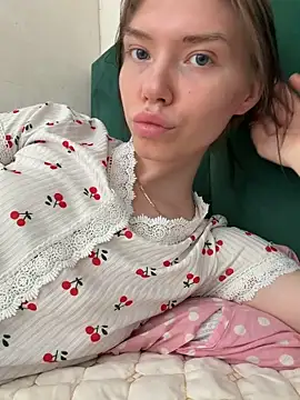 Lisaaa Alisa online show from 1, 6, 2026