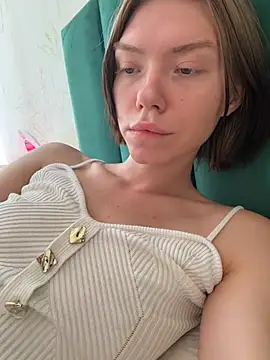 Snapshot of Lisaaa_Alisa chatting on 22, 7, 2026 Lisaaa Alisa online show from 22, 7, 2026