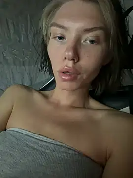 Snapshot of Lisaaa_Alisa chatting on 25, 7, 2026 Lisaaa Alisa online show from 25, 7, 2026
