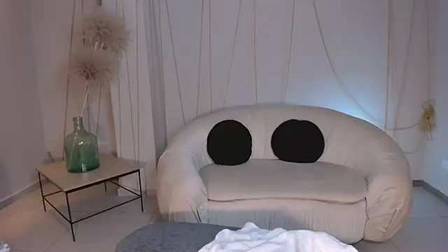 Snapshot of JessicaWilliams1 chatting on 27, 2, 2025 JessicaWilliams1 online show from 27, 2, 2025