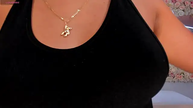 Snapshot of JessicaWilliams1 chatting on 21, 9, 2025 JessicaWilliams1 online show from 21, 9, 2025