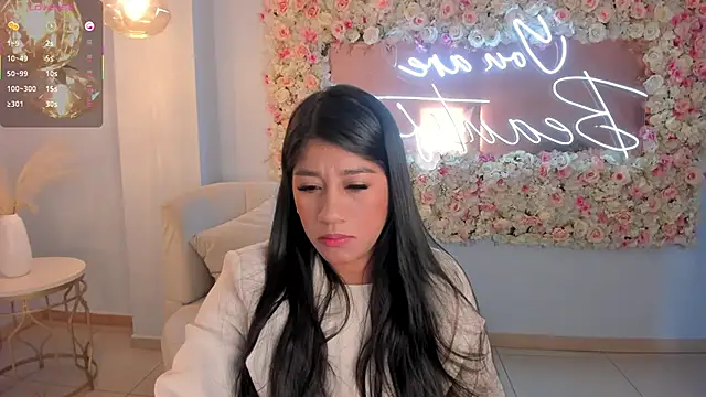 Snapshot of JessicaWilliams1 chatting on 19, 10, 2025 JessicaWilliams1 online show from 19, 10, 2025