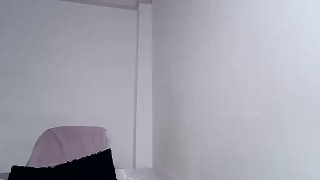 caarlywhitee online show from 27, 6, 2026