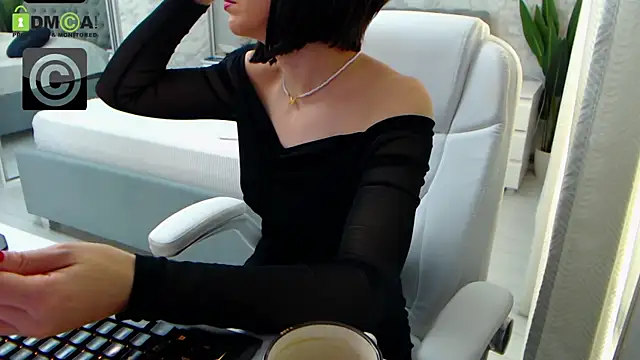 Snapshot of Ellysse_ chatting on 19, 12, 2024 Ellysse online show from 19, 12, 2024
