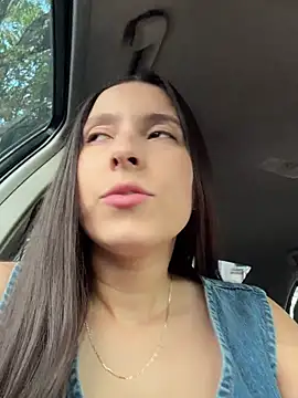 Snapshot of LittleDoll___ chatting on 14, 12, 2025 LittleDoll online show from 14, 12, 2025