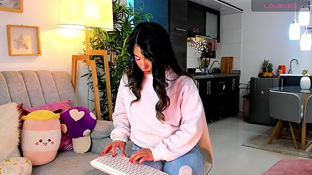 Issa cooper online show from 10, 10, 2025