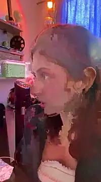 LiliJones  online show from 31, 1, 2025