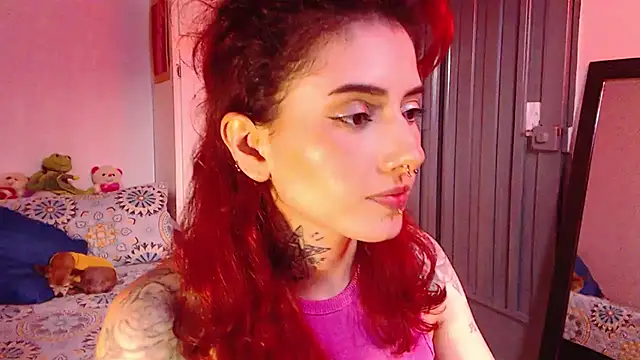 LiliJones  online show from 4, 2, 2025