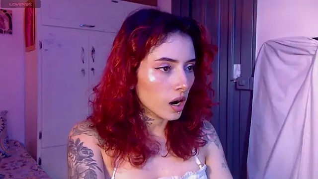 LiliJones  online show from 10, 2, 2025