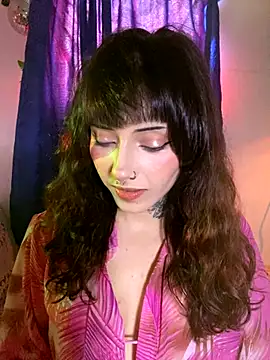 LiliJones  online show from 8, 10, 2025