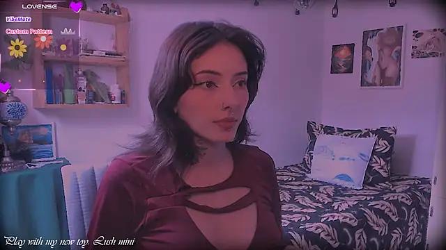 Snapshot of LiliJones_ chatting on 10, 3, 2026 LiliJones online show from 10, 3, 2026