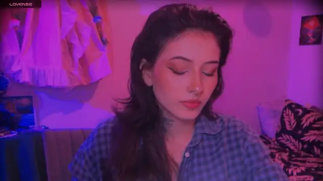 Snapshot of LiliJones_ chatting on 28, 3, 2026 LiliJones online show from 28, 3, 2026