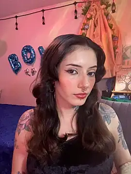 Snapshot of LiliJones_ chatting on 11, 4, 2026 LiliJones online show from 11, 4, 2026