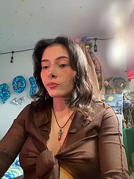 LiliJones  online show from 17, 5, 2026